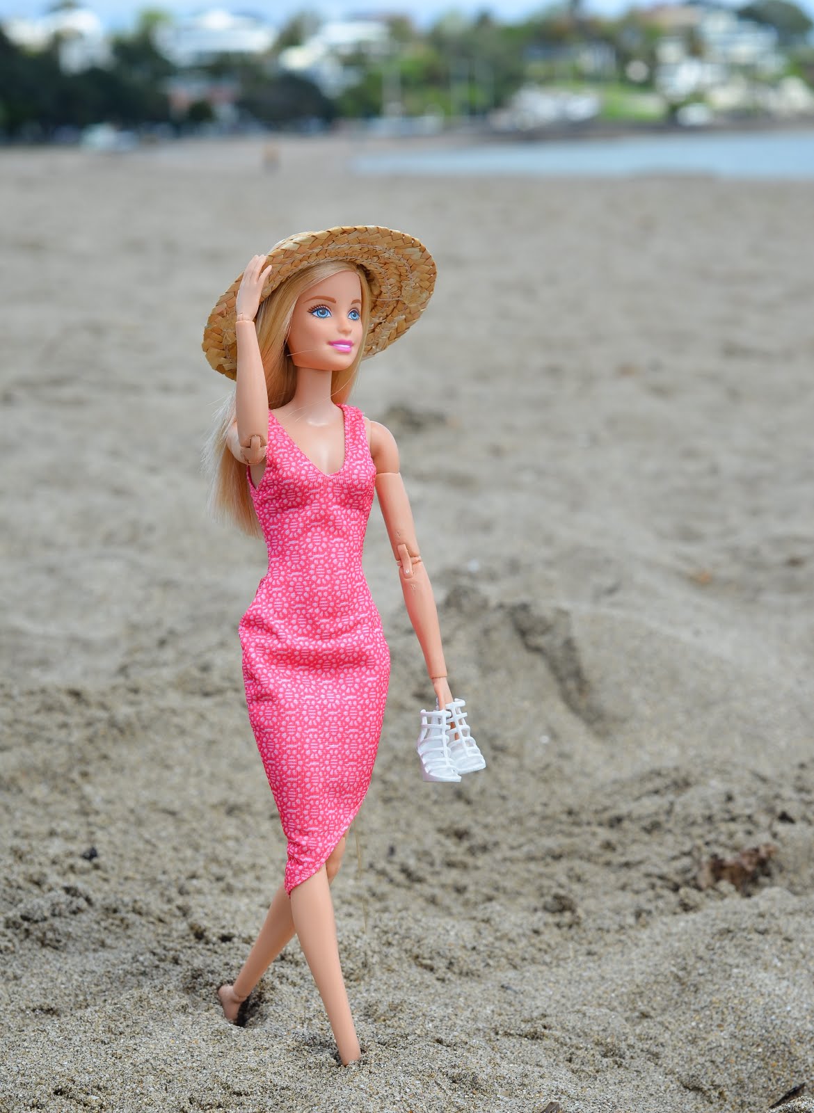 Barbie stand discount up